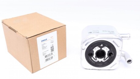 Радіатор масляний VW Passat/Audi A4/A6 2.5TDI 00- MAHLE UA63 MAHLE / KNECHT CLC 165 000S