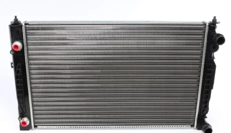 Радіатор охолодження Audi A4/A6/VW Passat 96-05 MAHLE UA63 MAHLE / KNECHT CR 132 000S