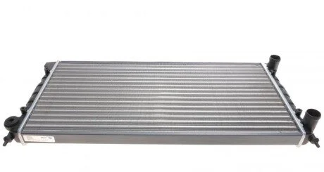 Радіатор охолодження VW Passat 1.8-2.0 88-97 MAHLE (opt-om) MAHLE / KNECHT CR 345 000S