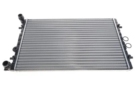 Радіатор охолодження Skoda Octavia/VW Bora/Golf IV 1.4-2.3/1.9TDI MAHLE UA63 MAHLE / KNECHT CR 368 001S