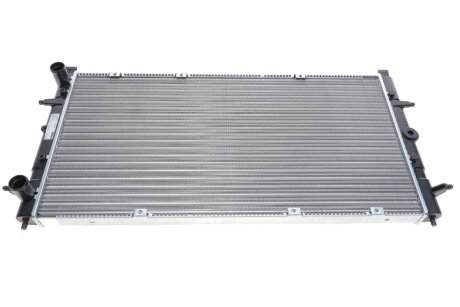 Радіатор охолодження VW T4 MAHLE UA63 MAHLE / KNECHT CR 398 000S