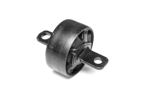 Сайлентблок важеля MANDO DCC010260