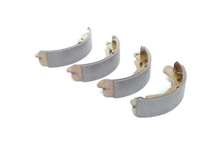 Колодка гальм. барабан. DAEWOO LANOS (нов. арт. RMLD04) C.I.U MANDO MLD04