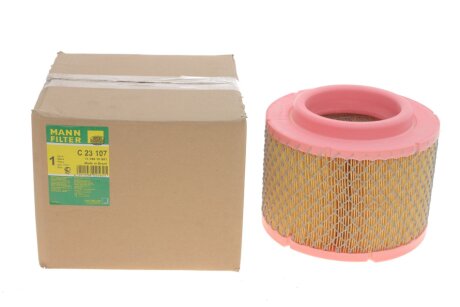 Фільтр повітряний TOYOTA HILUX/FORTUNER 2.5D 05- MANN C 23 107