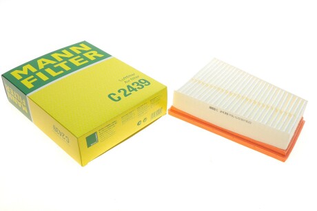 Фільтр повітряний Renault Megane/CC 2.0 16V/TCe/dCi/Scenic 2.0dCi 09- -FILTER UA63 MANN C 2439