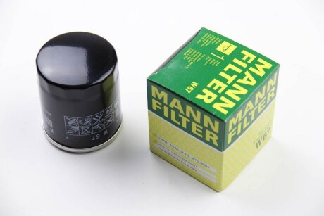 Фільтр масляний двигуна MITSUBISHI COLT VI, LANCER VIII 1.1-1.5 04- MANN W 67