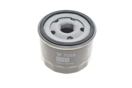 Фільтр масляний -FILTER MANN W 7069