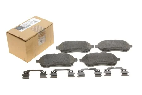 Колодки гальмивни (передни) MB C-class (S204/W204)/E-class (S212/W212) 07- MERCEDES UA63 MERCEDES-BENZ 000420100590