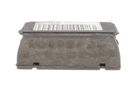 Подушка ресори (передня/нижня) MB Sprinter 96- (пластик) (L) MERCEDES (opt-om) MERCEDES-BENZ 9013222119