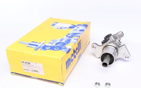 Циліндр гальмівний (головний) Renault Trafic II/Opel Vivaro A/Nissan Primastar 01- (+ESP) UA63 Metelli 05-0766