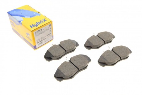 Колодки гальмівні (передні) Renault Trafic II/Opel Vivaro A/Nissan Primastar 01- UA63 Metelli 22-0338-2