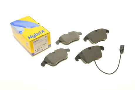 Колодки гальмівні (передні) Audi A4 07-18/Audi A5 07-/Audi Q5 12-17 (+датчик) UA63 Metelli 22-0675-2