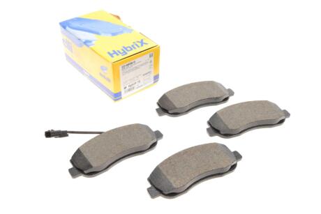 Колодки гальмівні (передні) Renault Master III/Opel Movano B/Nissan NV400 10-(+датчик) UA63 Metelli 22-0898-0