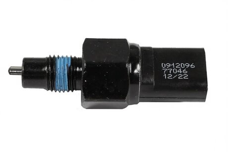 Вимикач ліхтаря заднього ходу HYUNDAI I30 (FD, GD), IX35 (LM, EL, ELH); KIA CARENS III (UN), CEE'D (JD METZGER 0912096