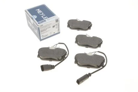 Колодки тормозные (задние) VW T4 98-00-R16 (с датчиками) UA63 MEYLE 025 234 4616/W