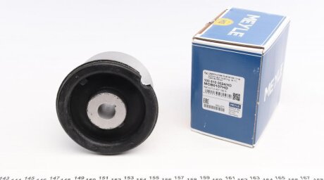 Сайлентблок важеля (переднього/знизу/ззаду) Audi Q7/Porsche Cayenne/VW Touareg 06- UA63 MEYLE 100 610 0024/HD