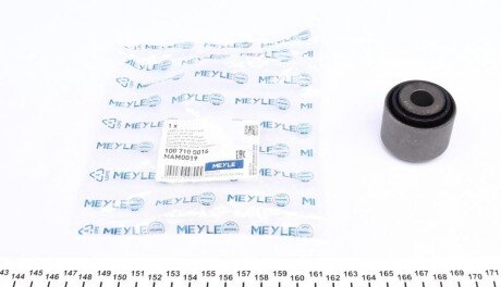 Сайлентблок важеля (заднього/спереду/ззовні) Audi Q7/Porsche Cayenne/VW Touareg 02- (opt-om) MEYLE 100 710 0016