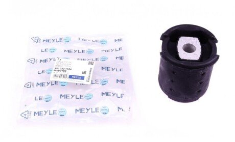 Сайлентблок балки (задньої/ззовні) BMW 5 (E39) 95-03 (opt-om) MEYLE 300 333 1104