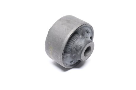 Сайлентблок важеля NISSAN JUKE, X-TRAIL, RENAULT KOLEOS 07 перед. міст низ MONROE L10839