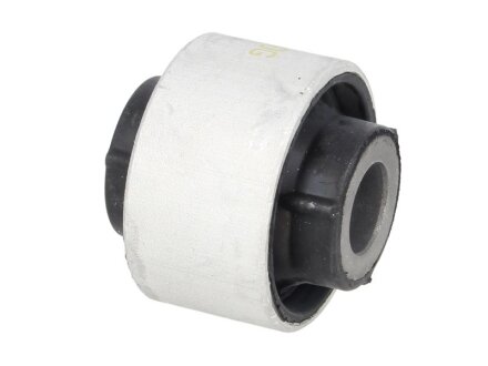 Сайлентблок важеля RENAULT LAGUNA 2007-2015 FRONT L/R -ua MOOG RE-SB-8332