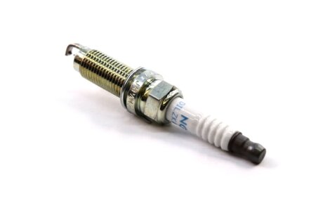 Свічка запалювання NISSAN JUKE NGK DILZKAR6A11