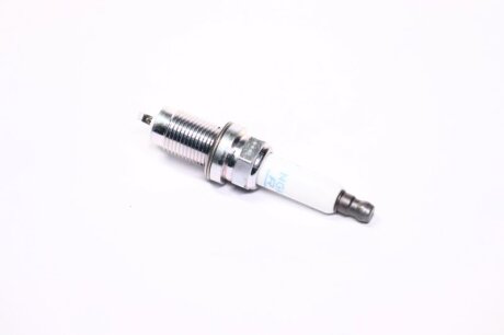 Свічка запалювання VW BORA, GOLF IV 1.6 00-06 NGK PZFR6J11