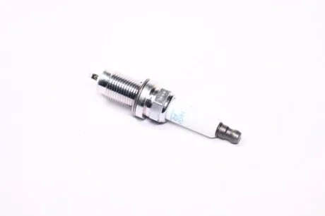 Свічка запалювання VW BORA, GOLF IV 1.6 00-06 (вир-во) NGK PZFR6J11