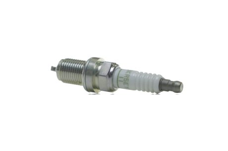 Свічка запалювання BKR5EYA-11 TOYOTA COROLLA (1.4-1.8) 00-07, AVENSIS (1.6,1.8) 02- NGK V-LINE 39