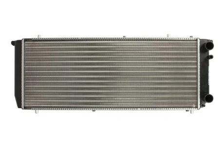 Радіатор охолодження AUDI 100 (C3) (82-) 1.8 (вир-во Nissens) NISSENS 604201