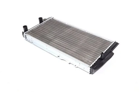 Радіатор охолодження AUDI 100 (C2) (76-) (вир-во Nissens) NISSENS 604551