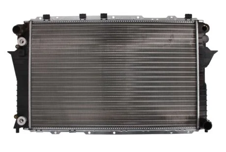 Радіатор охолодження AUDI 100/A6 2.6-2.8 AT (вир-во Nissens) NISSENS 60476