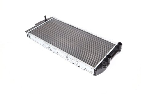 Радіатор охолодження AUDI 100 (C3) (82-) NISSENS 604781