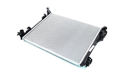 Радіатор охолодження RENAULT MEGANE (2016) NISSENS 606472