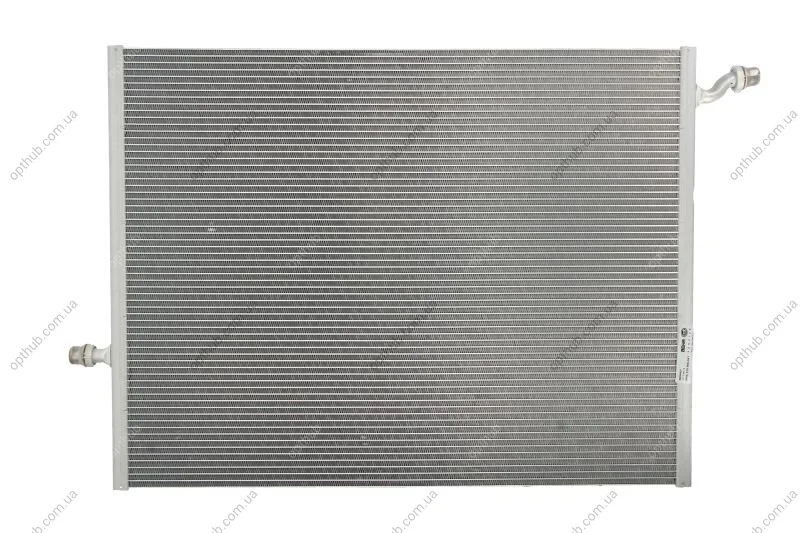 Радіатор охолоджування NISSENS 606497 (фото 1)