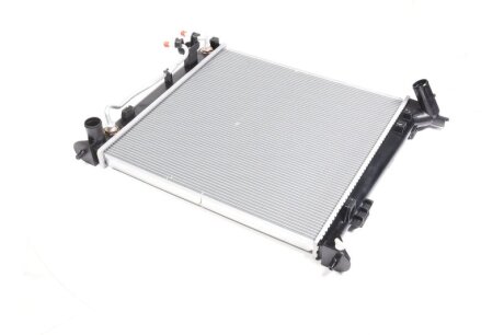 Радіатор охолодження KIA SPORTAGE IV (QL, QLE) (15-) 2.0 CRDi NISSENS 606606