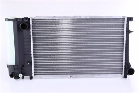 Радіатор охолоджування NISSENS 60736A