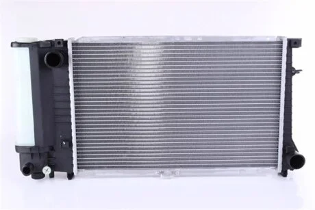 Радиатор охлаждения NISSENS 60736A