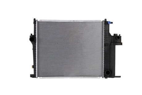 Радиатор охлаждения BMW 5 E34 (88-) (пр-во Nissens) NISSENS 60743A