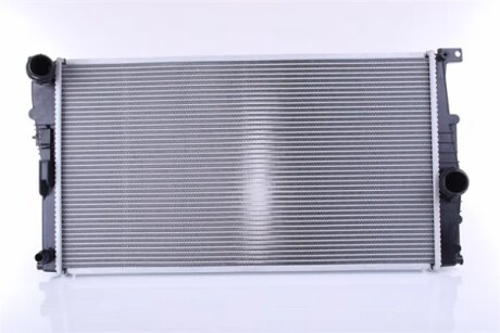 Радіатор охолоджування BMW 1 F20-F21 (11-) 114 D (+) -ua NISSENS 60815