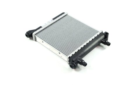 Радіатор охолодження BMW 1 F40/ X1 F48 NISSENS 60862