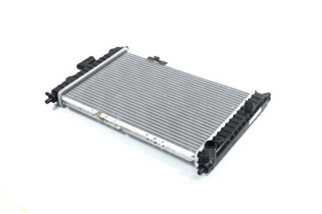 Радіатор охолодження DAEWOO MATIZ (01-) 0.8-1.0 MT NISSENS 61646