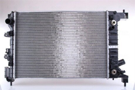 Радіатор NISSENS 61696