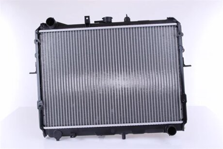 Радиатор охлаждения MAZDA E 2200 84- NISSENS 62381