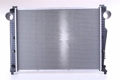 Радиатор охлаждения MERCEDES W 220 S430 98- NISSENS 62772
