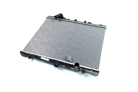 Радіатор охолодження PAJEROSPORT 25TD MT 98- NISSENS 62895A