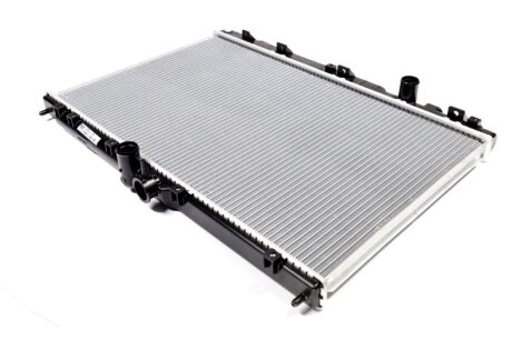 Радіатор охолодження MITSUBISHI OUTLANDER (CU2, 5W) (03-) NISSENS 628972