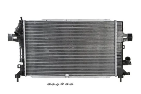 Радіатор охолодження OPEL ASTRA H (04-) 1.3-1.9CDTi (вир-во Nissens) NISSENS 63029A