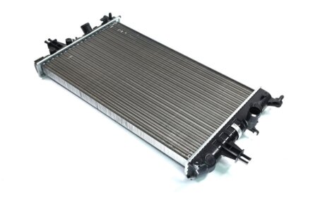 Радіатор охолодження OPEL ASTRA G (98-) 1.6i NISSENS 630704