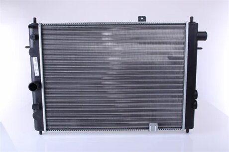 Радіатор охолодження OPEL ASCONA C (81-)/KADETT D (79-) NISSENS 63170