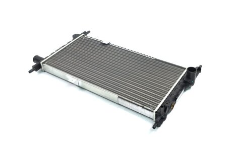 Радіатор охолодження OPEL KADETT E (84-) 1.3 NISSENS 632381